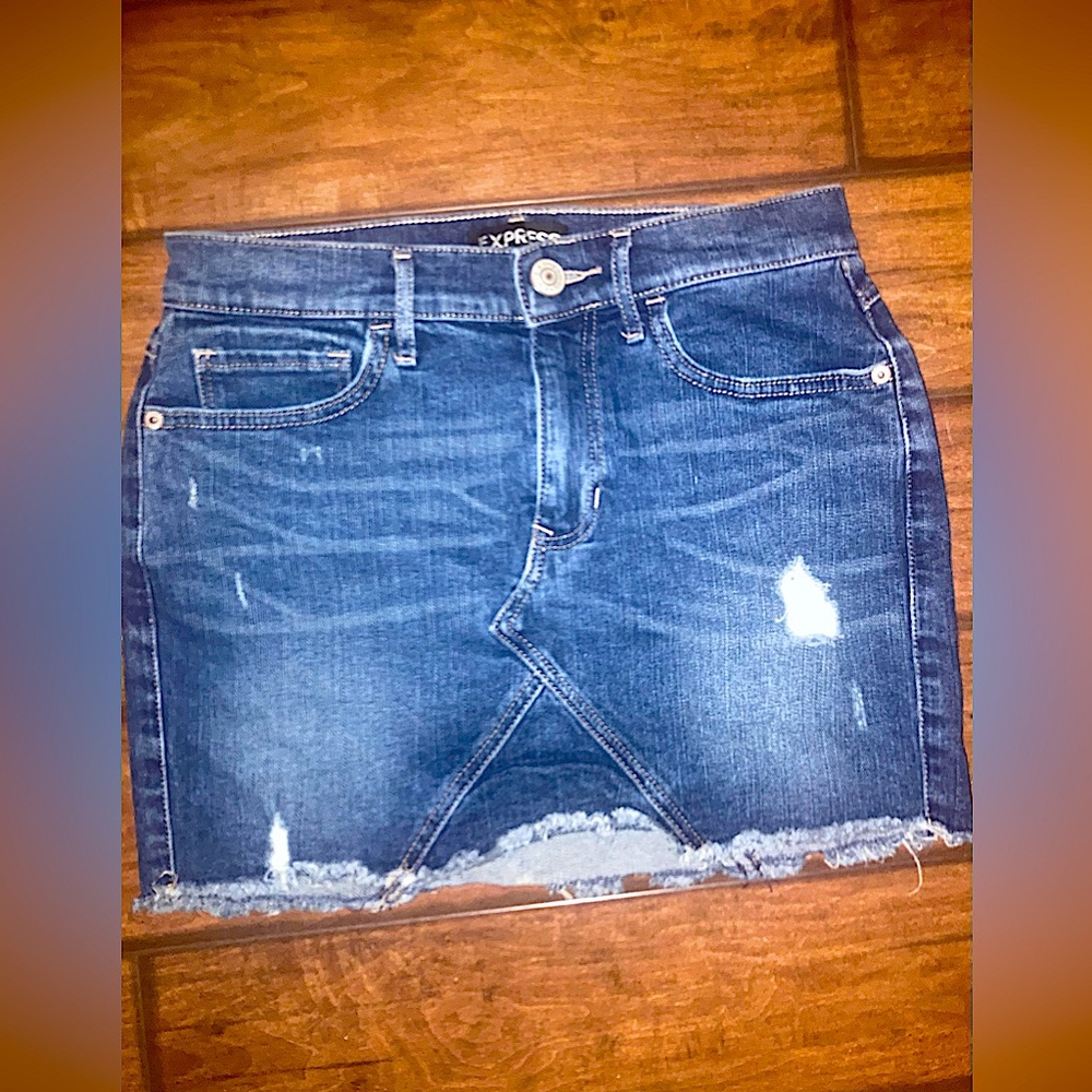 Express dark wash distressed denim mini skirt